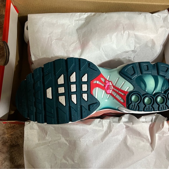 ✨Brand New✨ Nike Air Max Plus - Picture 7 of 10